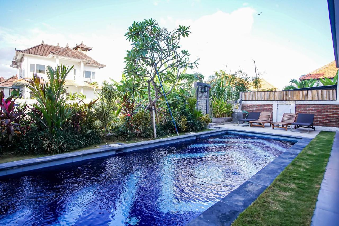 Bali Manik Guest House Canggu Esterno foto
