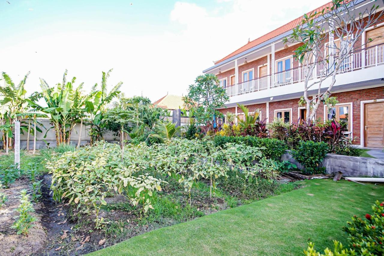 Bali Manik Guest House Canggu Esterno foto